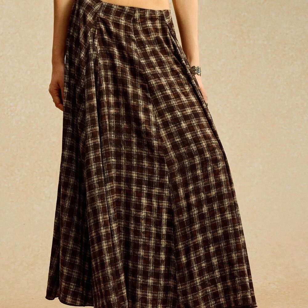 Mocha Brown Casual Women's Long Loose Plaid Skirt - Picture 5 of 8